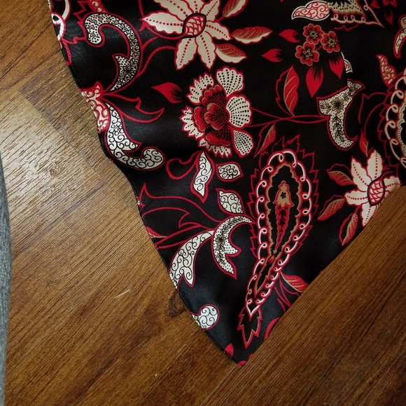 INC skirt. - Picture 2 of 4